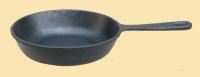 Сковорода из чёрного чугуна с ручкой